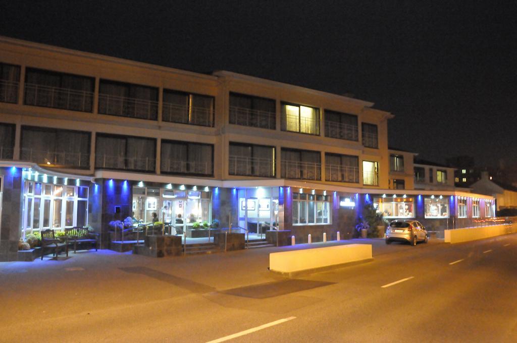 Hotel Ambassadeur Saint Clement Esterno foto