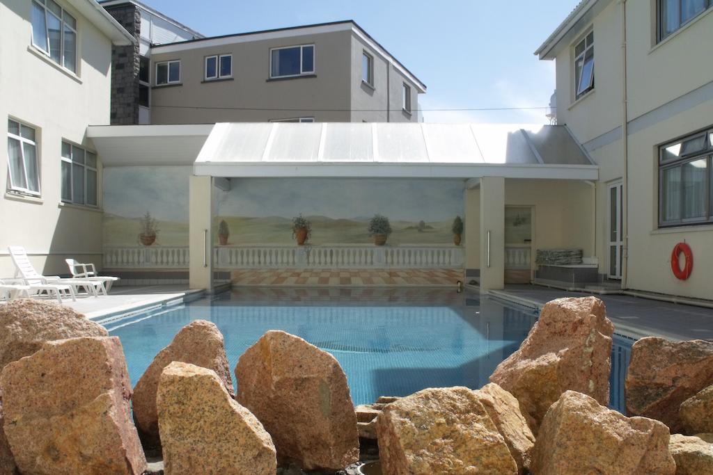 Hotel Ambassadeur Saint Clement Esterno foto