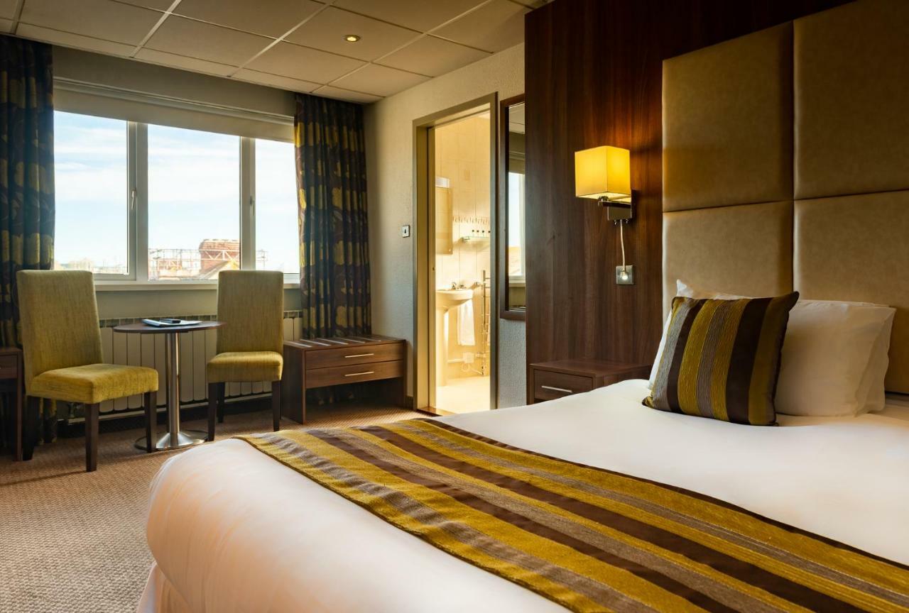 Hotel Ambassadeur Saint Clement Esterno foto