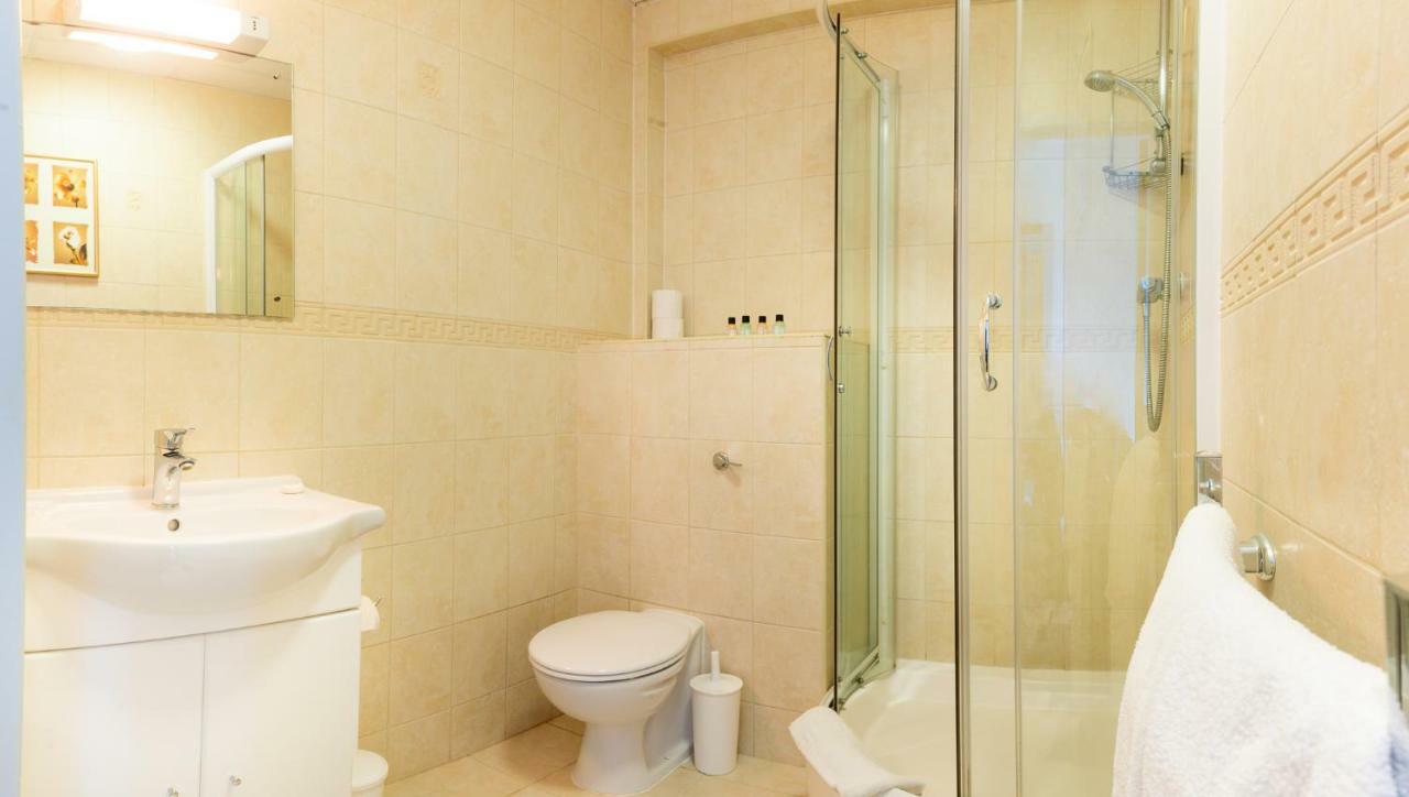Hotel Ambassadeur Saint Clement Esterno foto